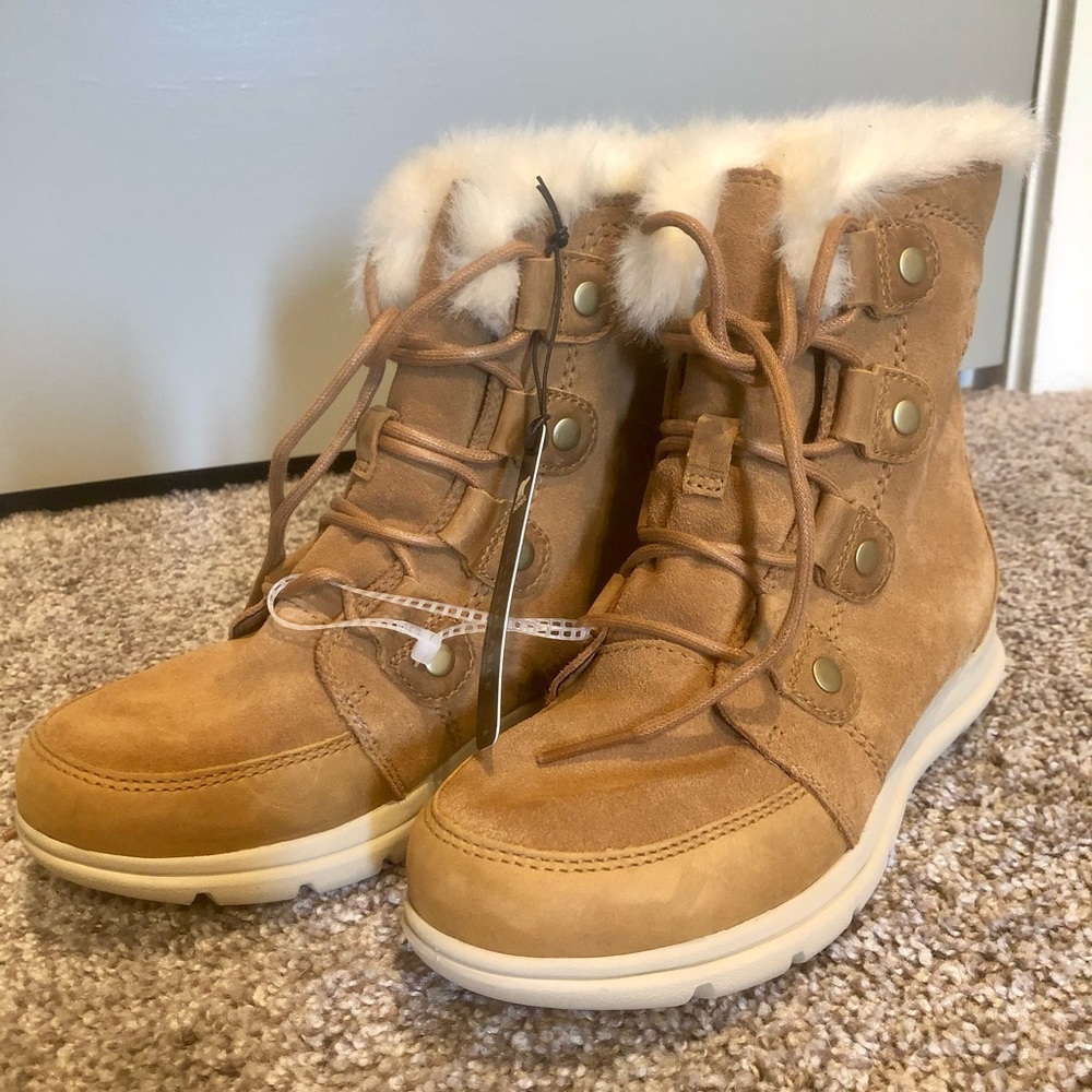 Sorel Women’s Explorer Joan Boot
